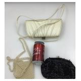 3 bourse, 2 perlï¿½es et 1 en cuir, vintage