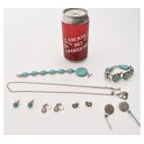 Lot de bijoux de fantaisie