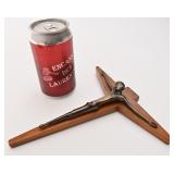 Crucifix, en mï¿½tal et en bois