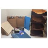 Pigeonnier 4 niveaux, en bois, et accessoires,