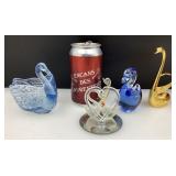 Figurines de cygnes en différentes matières