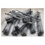 182 clous, galvanisés, 12''