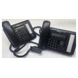 2 téléphones Panasonic multilignes,