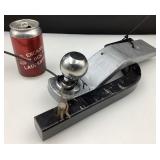 2 barres d'attelage, dont 1 avec boule 2.5''