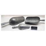 3 pelles pour vrac, en aluminium moulé,