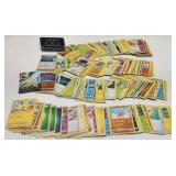 241 cartes Pokémon variées