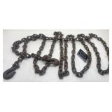 Chaîne avec deux crochets