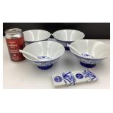 4 bols, 3 cuillères et 4 repose-ustensiles