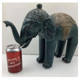 *Sculpture éléphant en bois, Indonésie