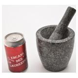 Mortier et pilon, en marbre,