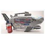 Valise requin avec petites voitures,