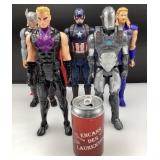 5 figurines de super-héros