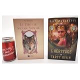 2 coffrets de tarot, livres et cartes