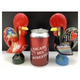 2 figurines coqs du Portugal, en céramique