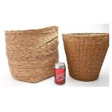 2 paniers en osier, dont 1 neuf