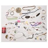 Lot de bijoux signés