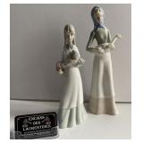 2 figurines en porcelaine
