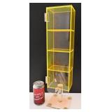 Présentoir en plexiglass