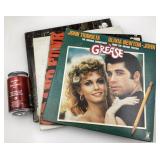 Lot de vinyles 33 tours / RPM, dont Grease