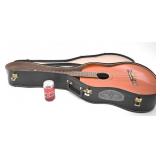 Guitare acoustique Pan, par Arai, avec étui