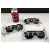 3 paires de lunettes de soleil
