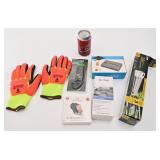 Articles variï¿½s, dont gants et dï¿½gaineur de cï¿½ble