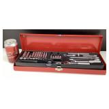 Ensemble clï¿½ ï¿½ cliquet