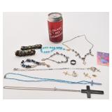 Lot de bijoux religieux