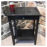 *Table de chevet, 14'' x 18'' x 24''