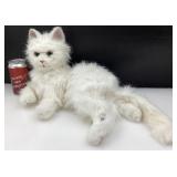 Jouet chat, lï¿½ve la patte, ferme les yeux et