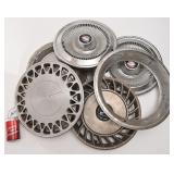 Lot d'enjoliveurs vintage