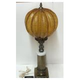 Lampe vintage, en laiton, marbre et verre,