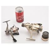 2 moulinets de pêche, dont Daiwa