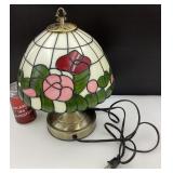 Lampe avec abat-jout en faux vitrail