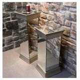 *2 piédestaux en miroir, hauteurs : 30'' et 36''