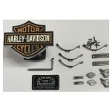 Objets Harley-Davidson, dont cache-attache