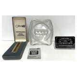 Ancien briquet Colibri et cendrier Holiday Inn