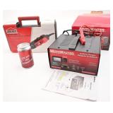 Chargeur ï¿½ batterie Motomaster et outil