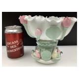 *Bol sur pied Blanc de Chine, avec boutons