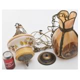 2 anciennes lampes suspendues
