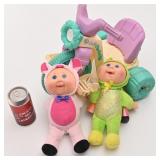 2 poupées Bout d'chou, avec tricycle
