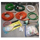 3 boyaux d'arrosage plats de 50', 2 raquettes
