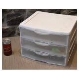 Petite unité de rangement Sterilite, à 3 tiroirs