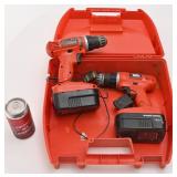 2 perceuses à batterie Black & Decker