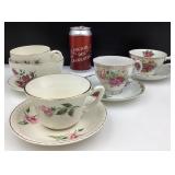 4 tasses et soucoupes, dont Castle