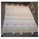 Jeté Aphorism, 50'' x 57'', 90% en coton