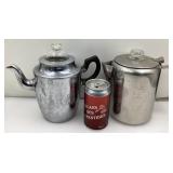 2 cafetières vintage, dont en aluminium