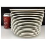 18 assiettes Pier 1, 22 cm