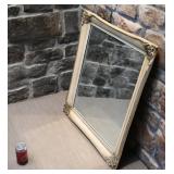 Miroir Basset, le cadre mesure 25'' x 29''