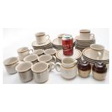 Vaisselle Mountain Wood collection, 12 tasses,